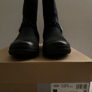 New UGG Women Jenise Boots . Black Sz 9 women.